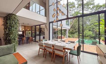 Casa no condomínio Condomínio Reserva Santa Maria para venda com 3 quartos, sendo 3 suítes, 330m²
