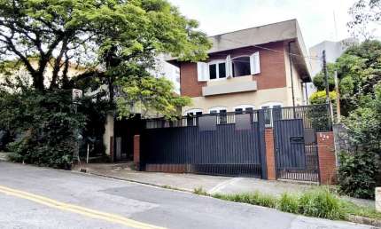 Sobrado para venda em Vila Ipojuca com 4 quartos, sendo 1 suíte, 300m²