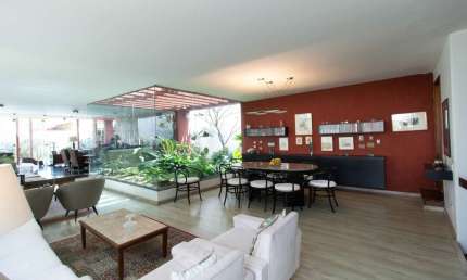 Casa tipo para venda em Planalto Paulista com 5 quartos, sendo 5 suítes, 330m²