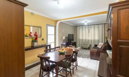 Sobrado para venda com 3 quartos, sendo 1 suíte, 338m²