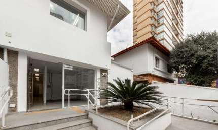Casa comercial para venda em Vila Nova Conceição, 194m²