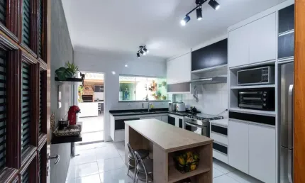 Casa tipo para venda em Parque São Domingos com 3 quartos, sendo 1 suíte, 140m²