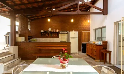Sobrado para venda em Vila Mariana com 5 quartos, sendo 3 suítes, 254m²