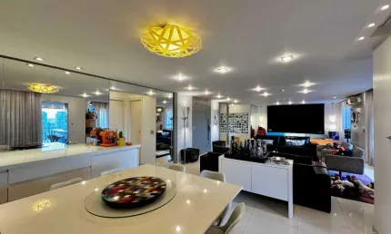 Apartamento tipo para venda em Jardim Marajoara com 4 quartos, sendo 3 suítes, 233m²