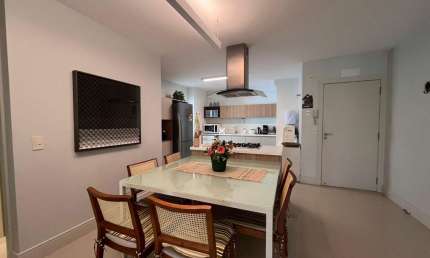 Apartamento para Venda em Florianópolis, Canasvieiras, 4 dormitórios, 3 suítes, 4 banheiros, 2 vagas
