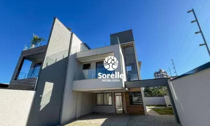 Sobrado com 3 suites à venda, 182 m² por R$ 1.290.000 - São Pedro - São José dos Pinhais/PR