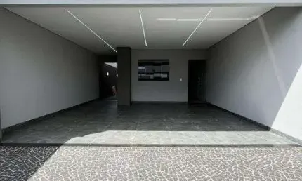Casa à venda com área gourmet ampla com churrasqueira e ótimo acabamento no Bela Vista em Rio Verde