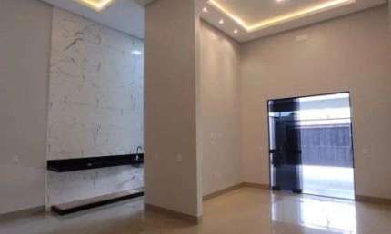 Casa à venda com 3 quartos, churrasqueira, closet na suíte e espaço aconchegante em Rio Verde - GO