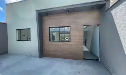 Casa à venda em Rio Verde - GO com espaço amplo, quintal, 3 quartos e cômodos bem planejados