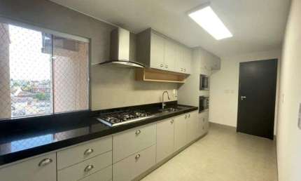 Duplex à venda em Rio Verde - GO com churrasqueira, 4 quartos e espaço amplo