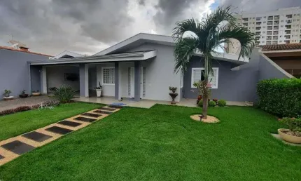 Casa condomínio fechado a venda 3 quartos com piscina em Rio Verde Go