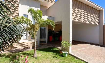 Casa com 3 quartos à venda na Rua Aryana Guimarães, 270, Jardim Europa, Rio Verde