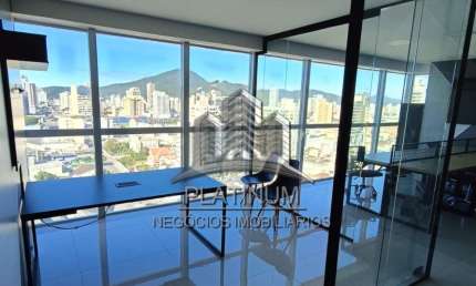 Sala comercial para alugar na Rua Cônego Thomaz Fontes, Centro, Itajaí