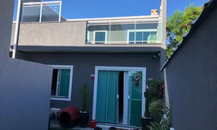 Excelente duplex em um dos bairros mais valorizados de Rio das Ostras.