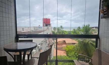 ALUGA-SE APARTAMENTO MOBILIADO COM 03 QUARTOS A 50M DA ORLA DE CABO BRANCO