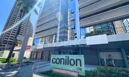 Salas comerciais para aluguel, cada uma com 35 m², 01 copa, 01 banheiro, excelente localização.