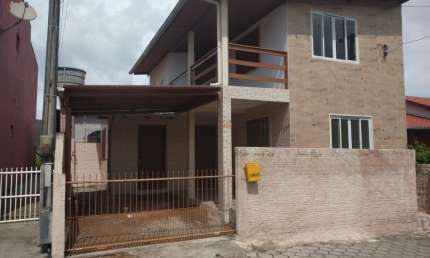 Casa com 2 quartos para alugar na Servidão Antônio José das Chagas, 100, Rio Tavares, Florianópolis
