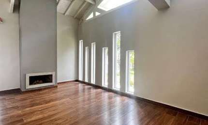 Casa com 5 Suítes á  Venda ou aluguel  - Condomínio Estância Marambaia - Vinhedo/SP