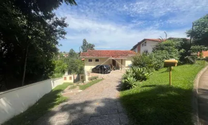 Casa á venda no Condomínio Estância Marambaia - Vinhedo/SP