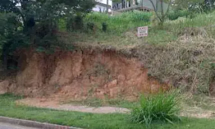 Terreno à venda na Rua Sebastião Aricetti, 100, Bosque, Vinhedo