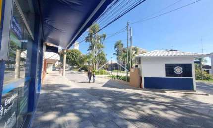 Ponto comercial com 1 sala para alugar na Praça Sant'Ana, 1000, Centro, Vinhedo