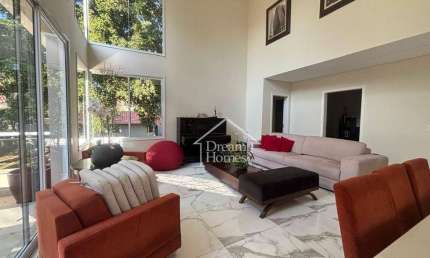 Casa á venda ou aluguel no Condomínio Recanto dos Paturis - Vinhedo/SP