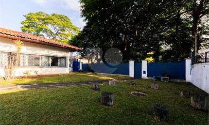Casa térrea com 5 quartos à venda em Indianópolis - SP