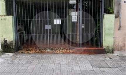 Casa com 8 quartos à venda na Rua Pirapitingui, Liberdade, São Paulo