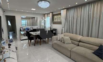 Apartamento com 3 quartos à venda ou para locação em Vila Paiva - SP
