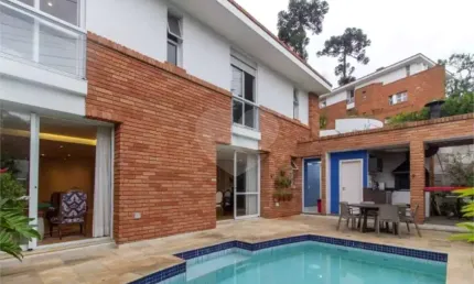 Condomínio com 4 quartos à venda em Jardim Sílvia (zona Oeste) - SP