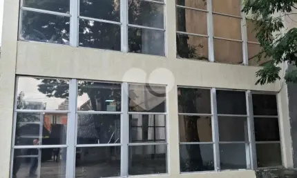 Prédio inteiro à venda ou para locação em Paraíso - SP