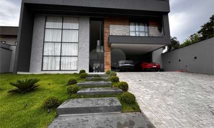 Casa com 4 quartos à venda na Ruth Roxo Almeida Souza, Horto, São Paulo