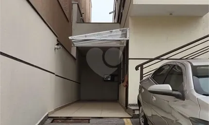 Condomínio com 1 quartos à venda em Vila Mazzei - SP