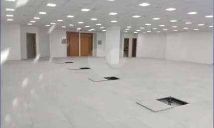 Sala comercial para alugar na Avenida das Nações Unidas, Chácara Santo Antônio, São Paulo