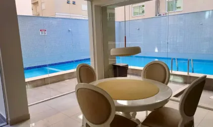 Espaçoso apartamento em Meia Praia com 3 suítes - LOCAÇÃO ANUAL