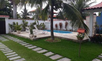 Casa com 3 quartos para alugar na Rua São Bento, 120, Barra de Maricá, Maricá