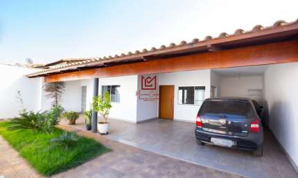 Casa com 3 quartos à venda na Nossa Senhora das Graças, Sete Lagoas 