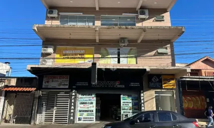 Prédio à venda na Rua Júlio de Castilhos, 605, Niterói, Canoas por R$ 2.000.000