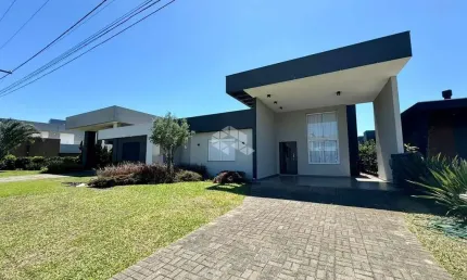 Casa em condomínio fechado com 4 quartos à venda na Avenida Diamante, 1173, Rainha do Mar, Xangri-Lá por R$ 1.950.000