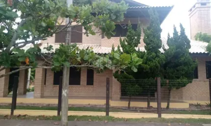 Casa com 4 quartos à venda na Das Orquídeas, 590, Capão Novo, Capão da Canoa por R$ 1.050.000