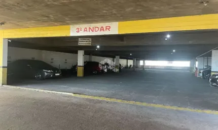 Garagem à venda na Avenida Independência, 160, Independência, Porto Alegre por R$ 28.000