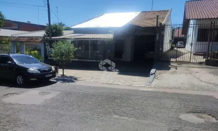 Casa com 3 quartos à venda na Barão de Santo Ângelo, 204, Centro, Canoas por R$ 750.000
