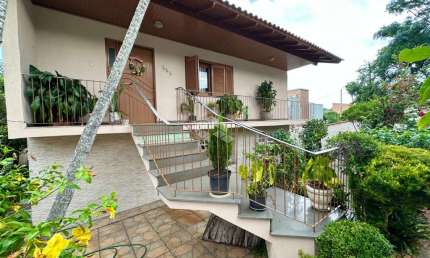 Casa com 5 quartos à venda na Rua Júlio Finkler Primo, 242, Olaria, Canoas por R$ 850.000