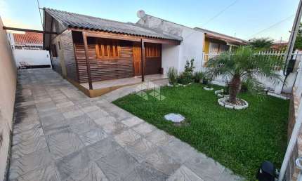 Casa com 2 quartos à venda na Rua Viana Moog, 253, São José, Canoas por R$ 267.000