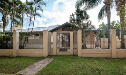Casa com 3 quartos à venda na Rua Padre Antônio Ruiz de Montoya, 114, Cristo Rei, São Leopoldo por R$ 954.000