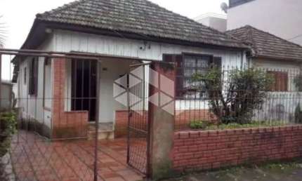 Casa com 3 quartos à venda na Rua Marquês do Herval, 256, Marechal Rondon, Canoas por R$ 431.000