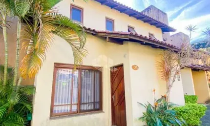 Casa em condomínio fechado com 3 quartos à venda na Rua Santa Helena, 60, Centro, Canoas por R$ 620.000