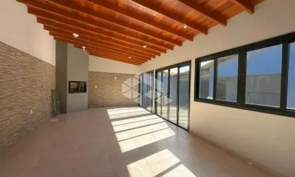Casa com 2 quartos à venda na Mariluz, 189, Estância Velha, Canoas por R$ 549.999