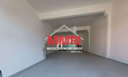 Galpão para locação no Centro de Araçoiaba da Serra-SP: 2 banheiros e 172m² de área. Venha conferir!