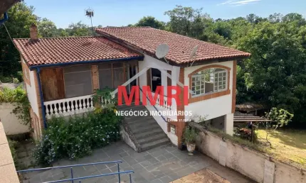 Chácara com Piscina que ACEITA FINANCIAMENTO em Araçoiaba da Serra: Você não pode perder!